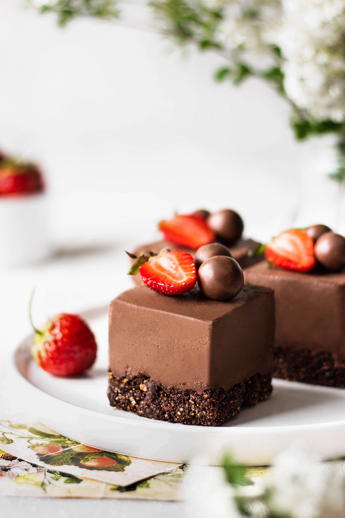 No-Bake Mini Chocolate Cheesecakes