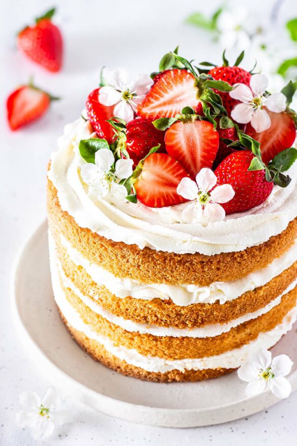 Gluten-free Strawberry Chantilly Cake