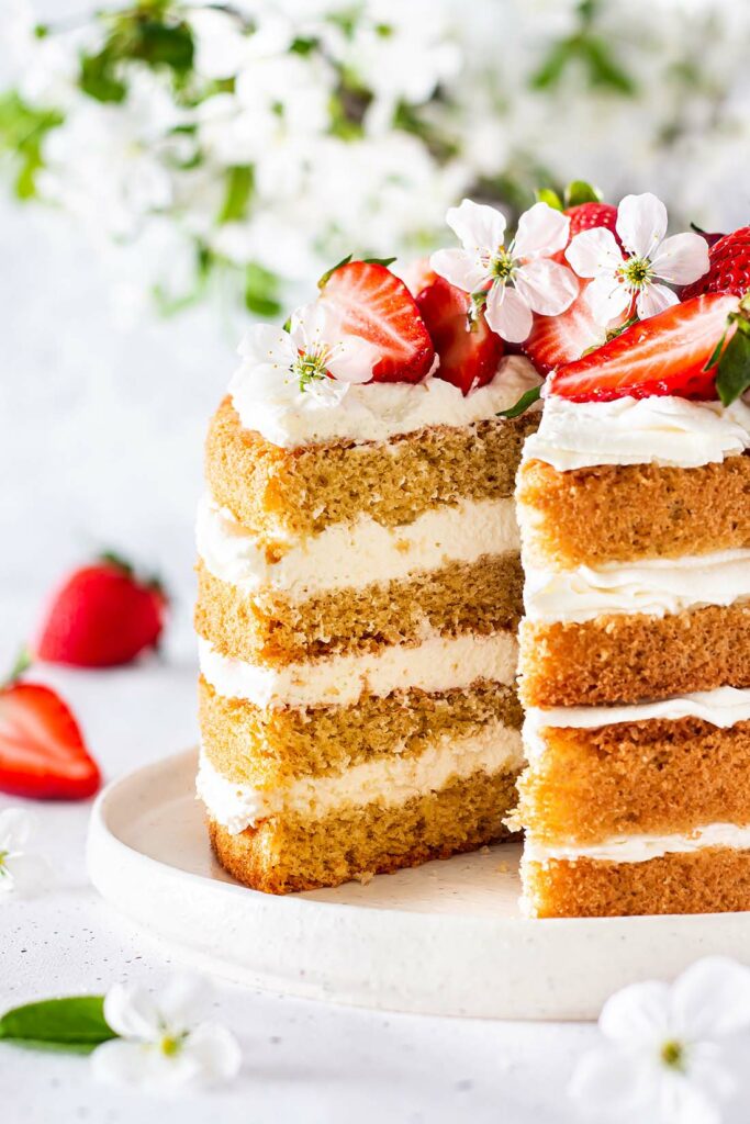 Gluten-free Strawberry Chantilly Cake