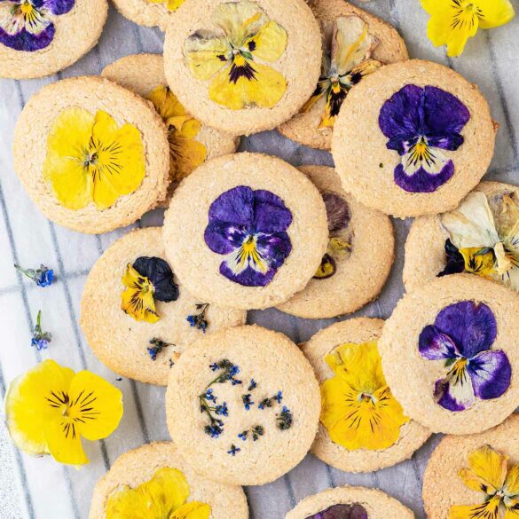 Edible Flower Cookies 01 Edible flower cookies